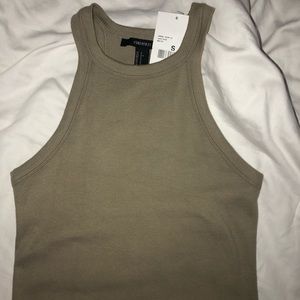 army green night out dress💚